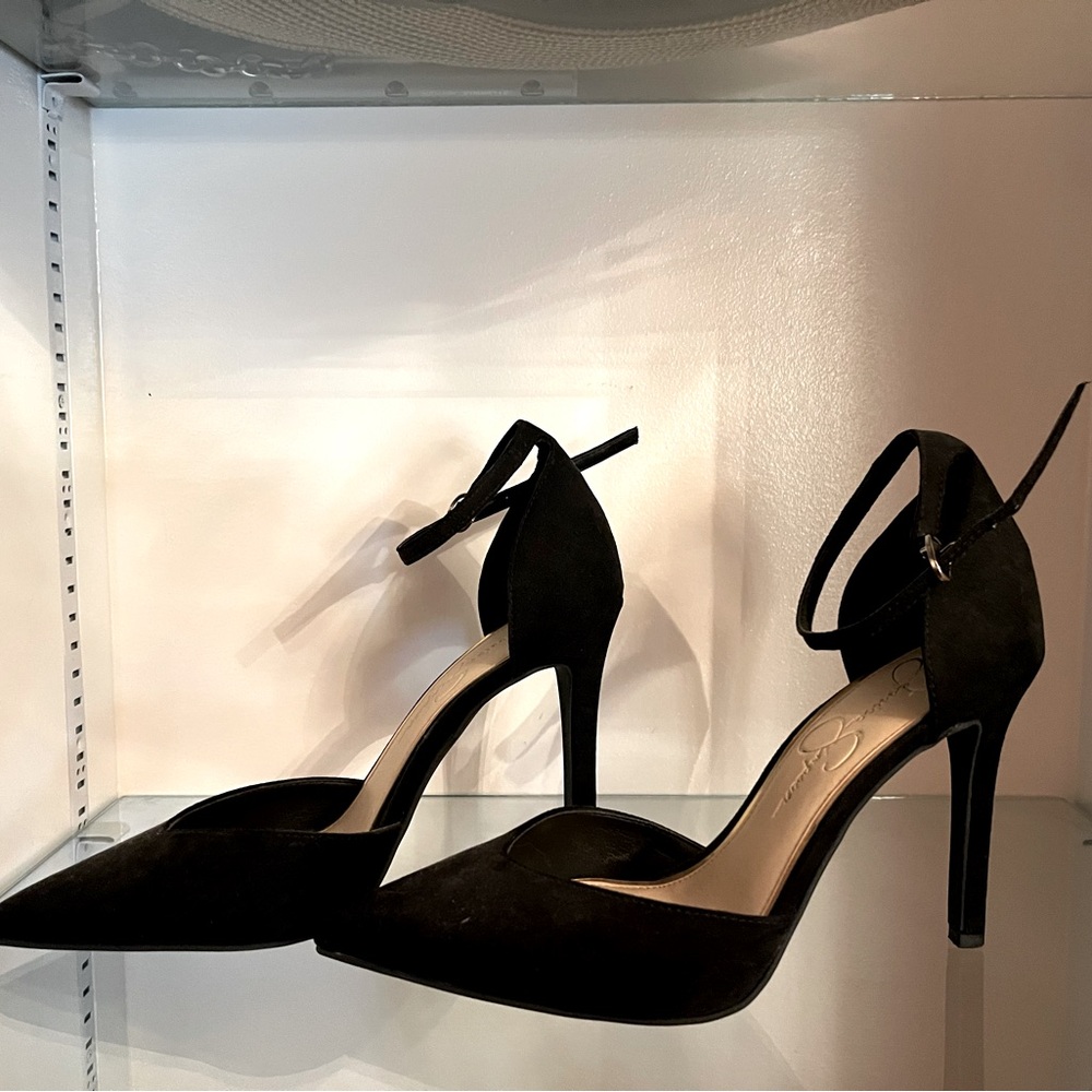 Gorgeous  Black Heels 4” worn Once
